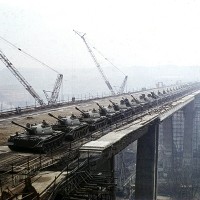 Испытания прочности Нусельского моста с помощью 66 танков T 72 | foto: archiv DPP 