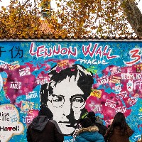 Zeď Johna Lennona; foto: Prague City Tourism