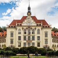 School on Lyčkovo square