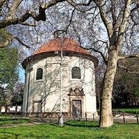 Na území již zaniklé vsi Olšany stojí nejstarší žižkovský kostel.  Byl zasvěcen ochráncům před morovou smrtí - svatému Rochu, Šebestiánovi a Rozálii.